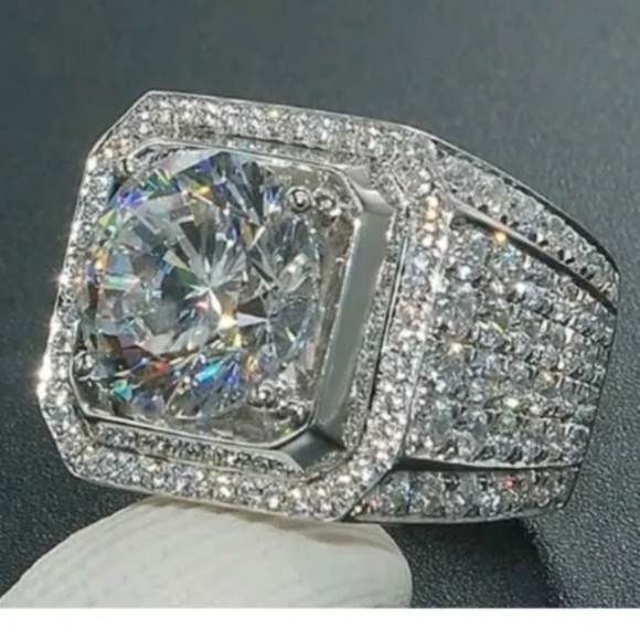 COPY - Men's iced out pinky ring  hip-hop Bustdown cz stones size7, 8,9,10 - Picture 4 of 4